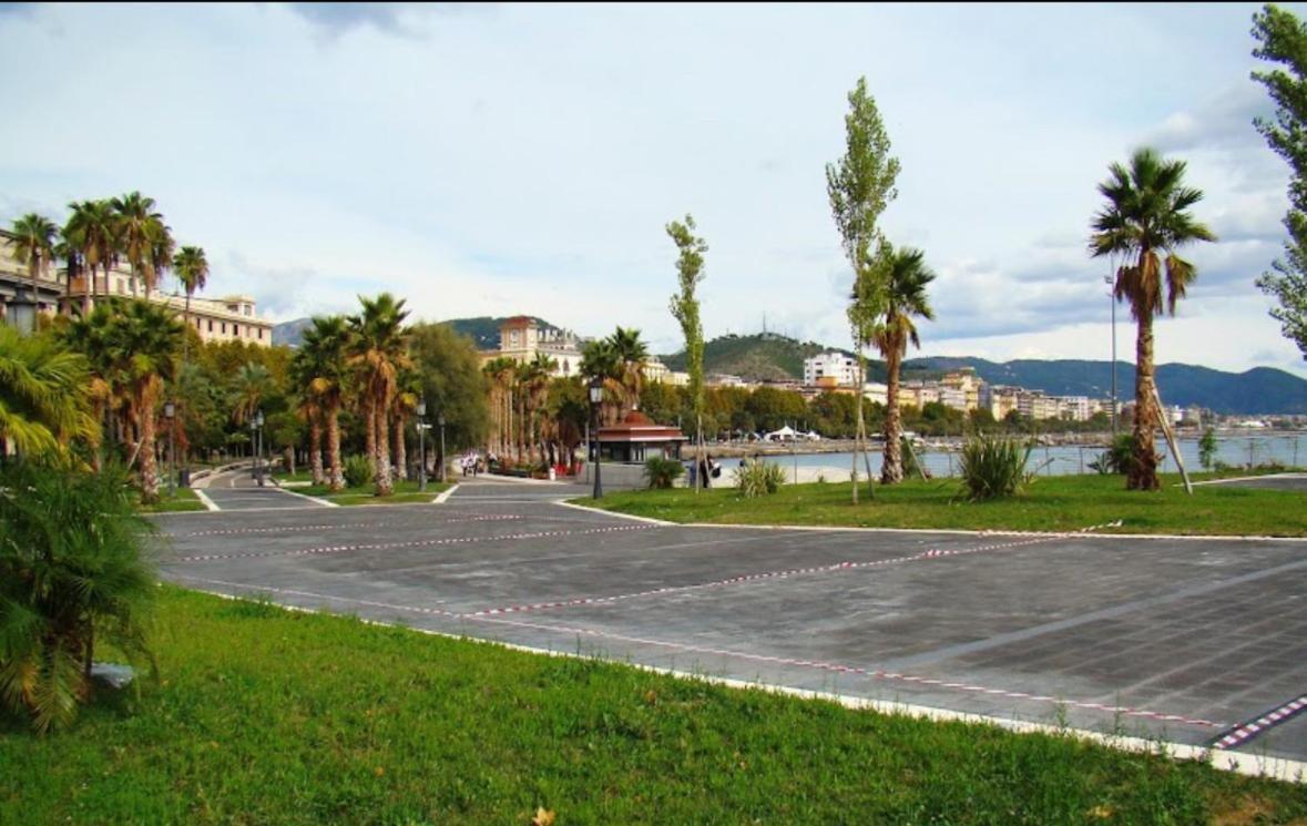 Salerno Mare E Luci Deluxe Διαμέρισμα Εξωτερικό φωτογραφία